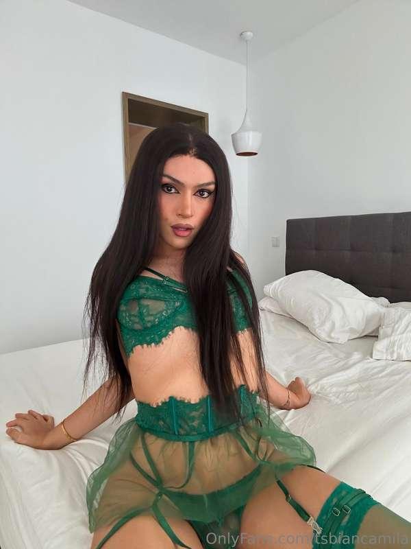 I'm hard and waiting for you baby 😈 Think you can match my f..