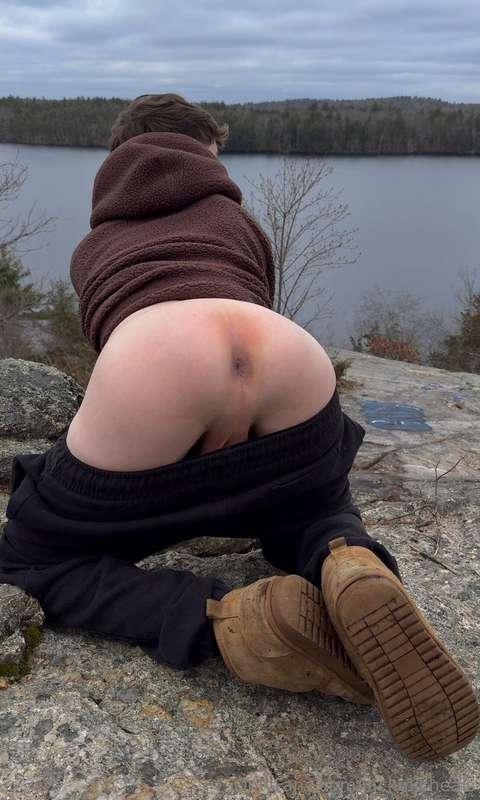 Would you like to find a cute boy like me on a hike ?