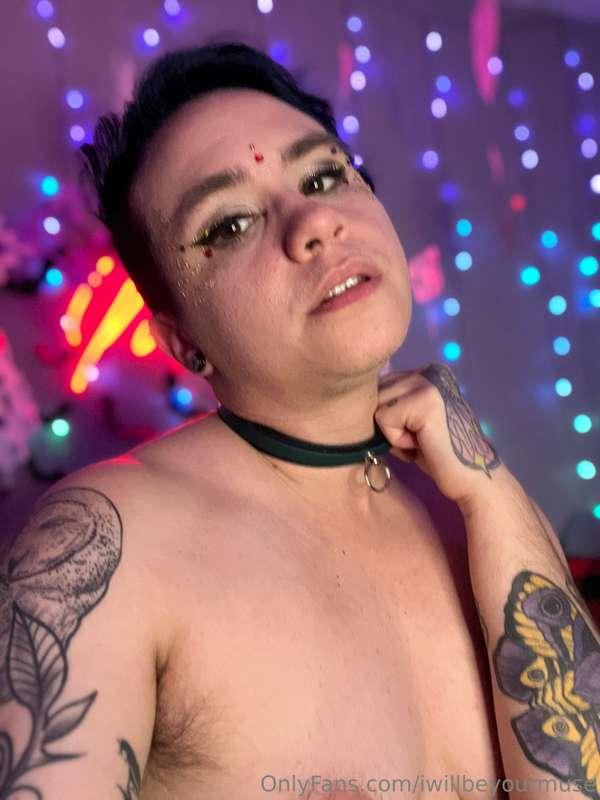 thinking about my dom pulling my collar