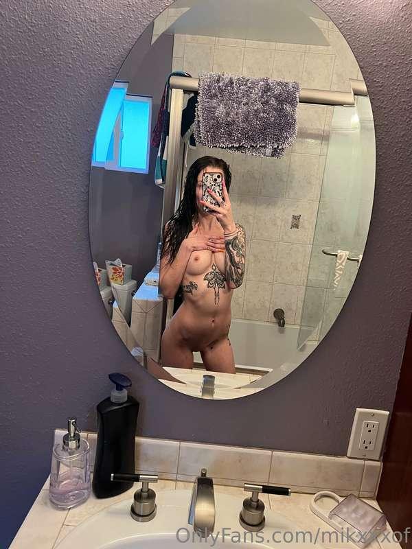 Join me in the shower? 💦