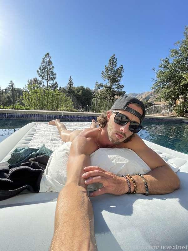 lucasxfrost image #0
