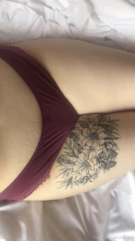 quarantine 15 went straight to my thighs & that’s ok 😇