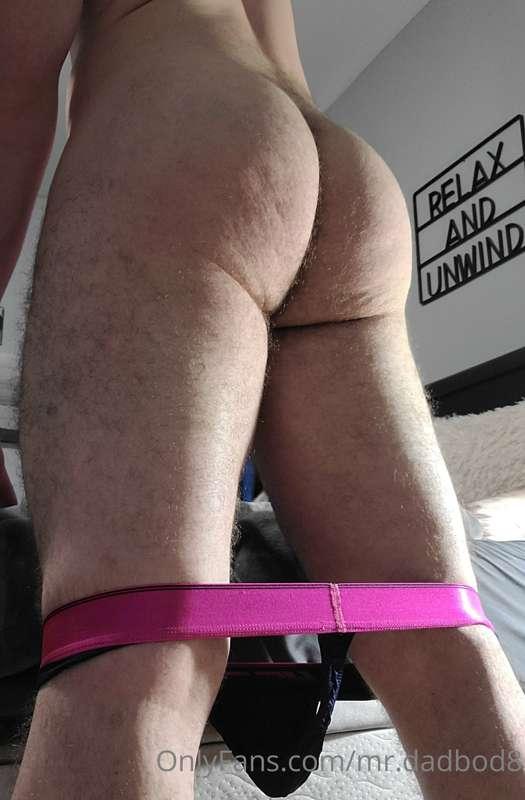 I love the under angles of my ass, makes you want to bite it..