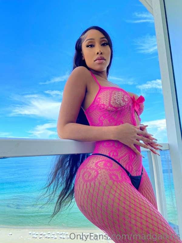 look up at it 💦
