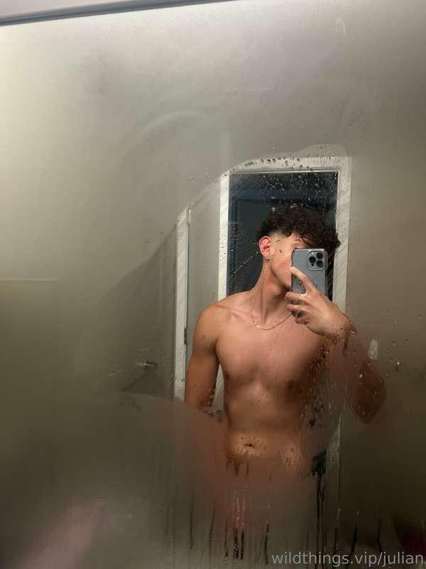 wyd.. feelin lonely tn. dm me 