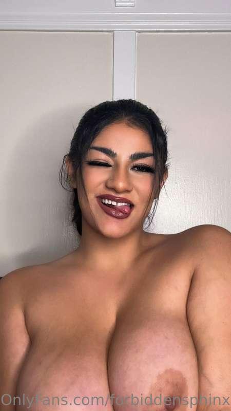 Happy Titty Tuesdayy 🥳