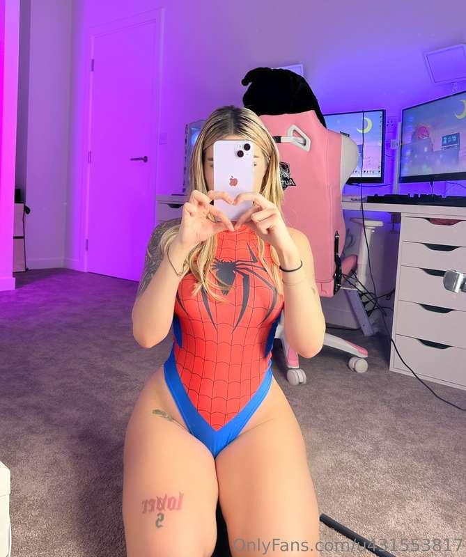 You can look, but can you handle what you see?🍑