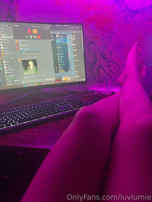 boywifeluci image #12