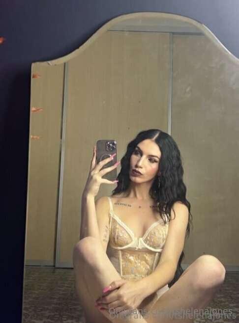Once you get a taste, you’ll be craving me forever 😏