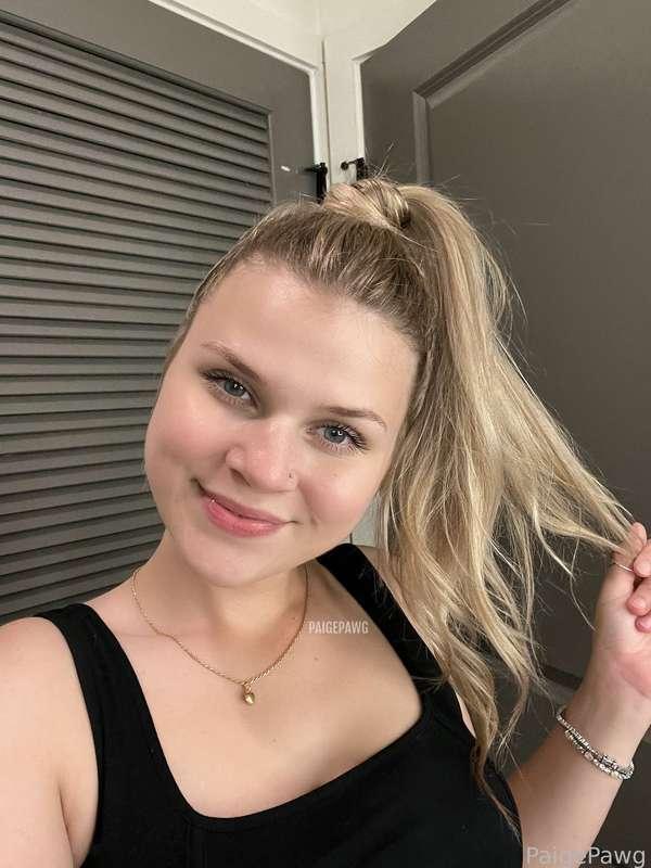 Cum bury your face in my titties 🤤