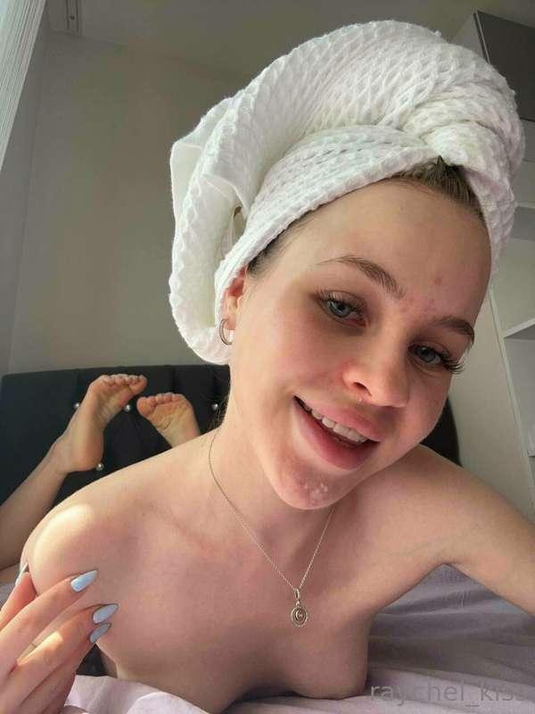 i`m so chilled and relaxed rn 🥰🥰 wish u nice weekend