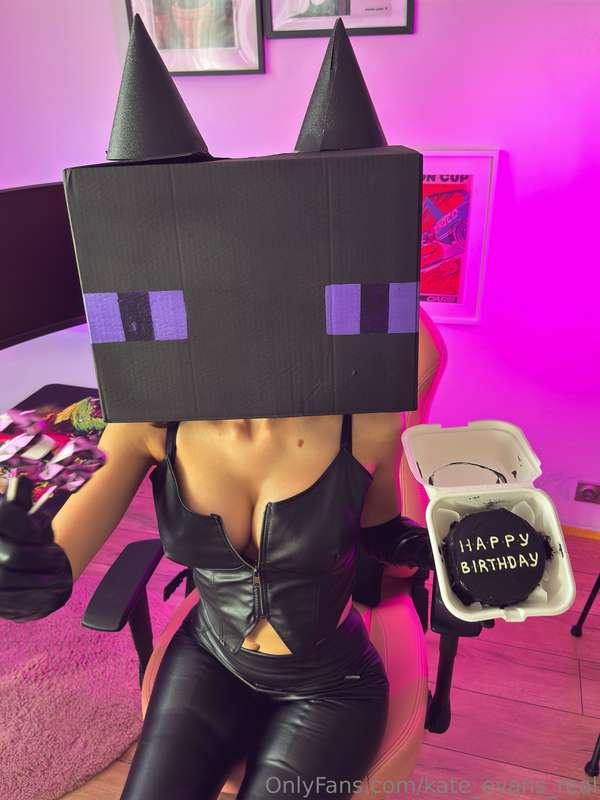 kate_evans_real image #1