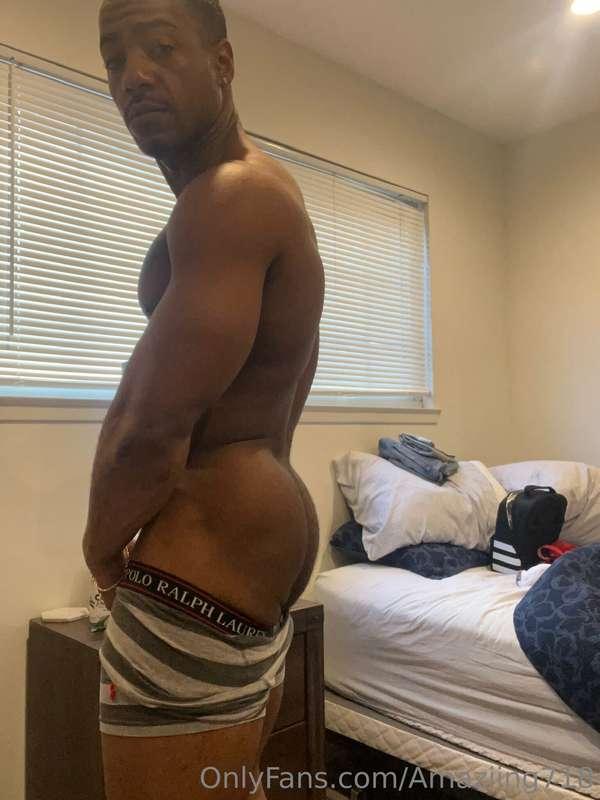 I know you want this ass 😈