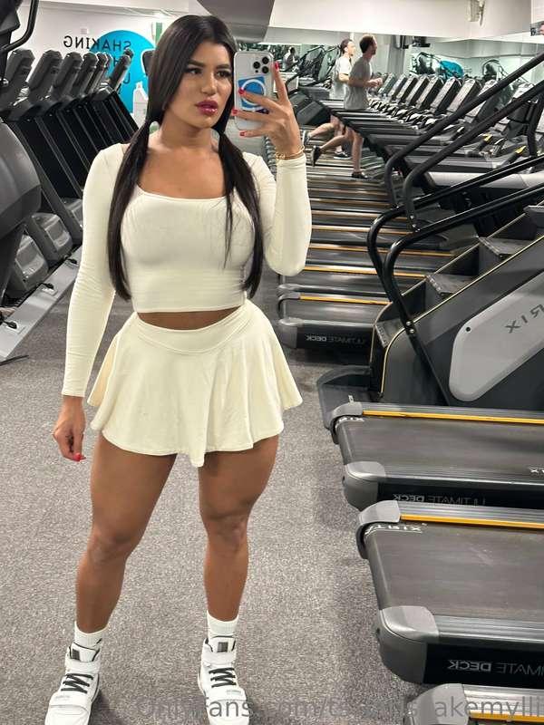 Sweat now, shine later. ✨