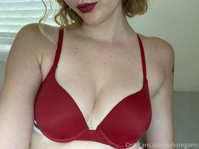 Don’t you think they look divine in this bra?