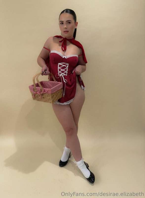 Little Red officially showed up in your DMS 👀 are you gonna ..