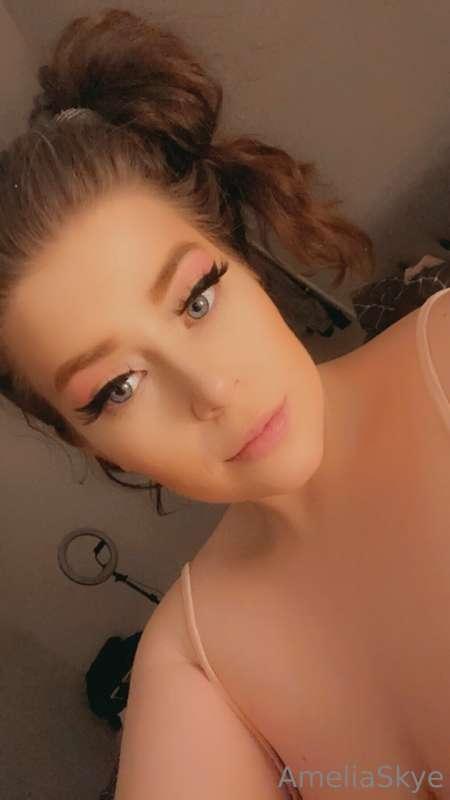 I’m off to sleep 💖 I filmed a hot new sex video today! With ..
