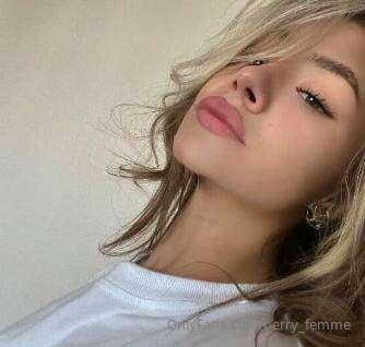 💗 Subscribe FREE only NOW 💗 

🍒 @ilona_candy just turned 18,..