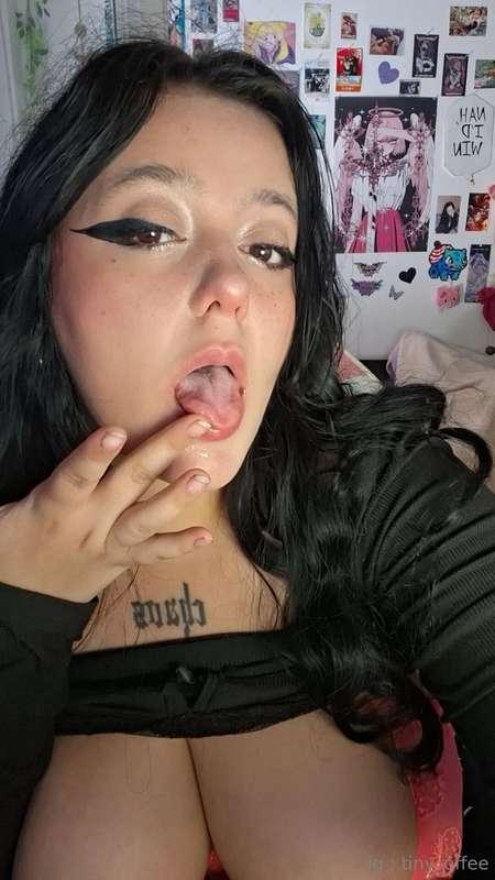 offeliaricci image #0