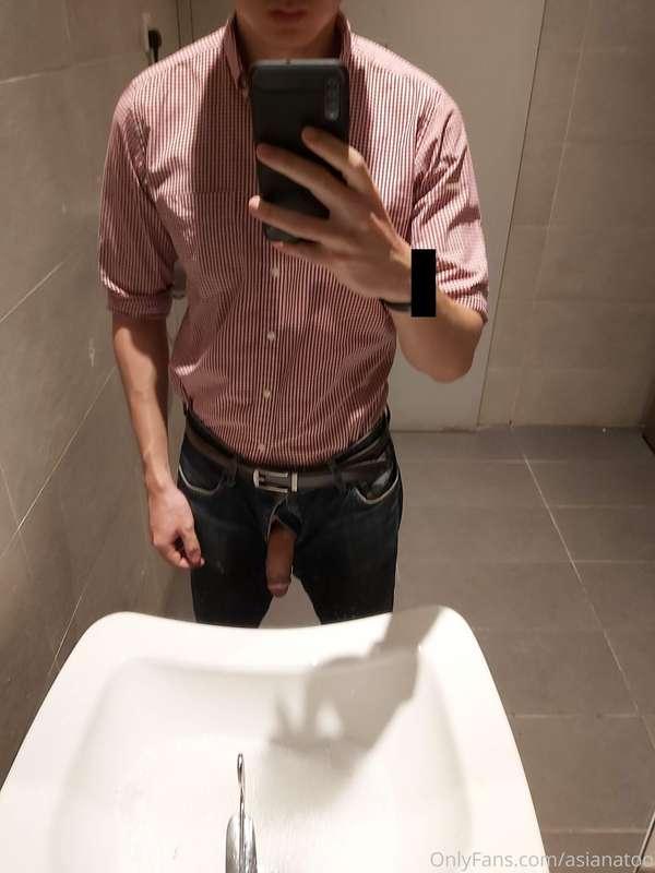 Fully clothed, a rare sight (?)