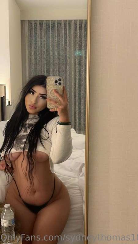 Subscribe to my big booty bestie!🥵 @latinabratt69 loves gett..