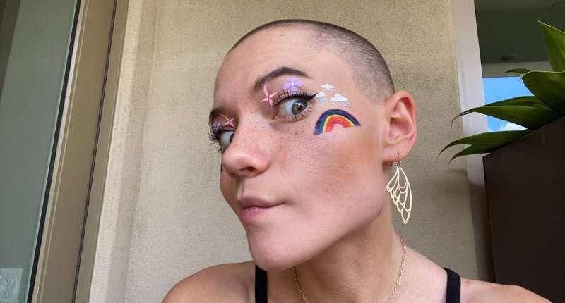TODAYS MAKE UP!! Ahh I love this eyeliner!!! LO LO LO LOVE!!..