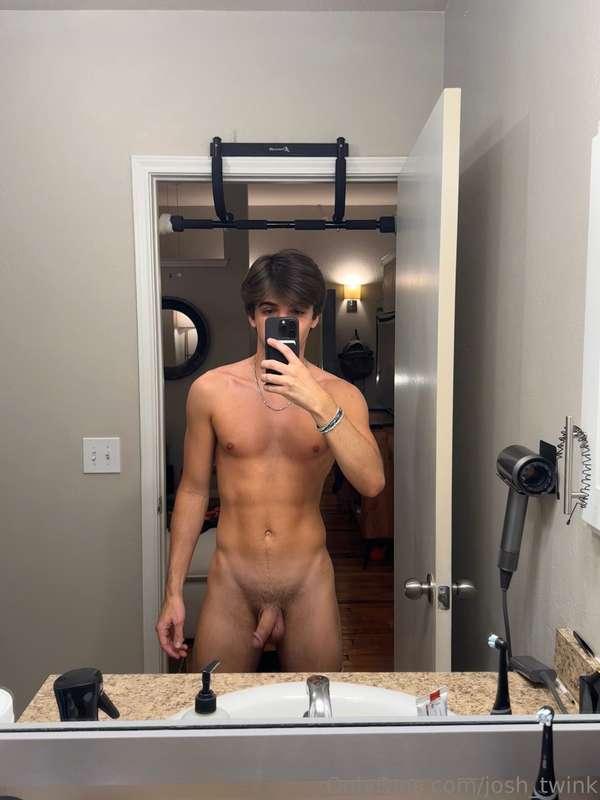 Hey guys! Sorry about the inactively lately, been very busy ..