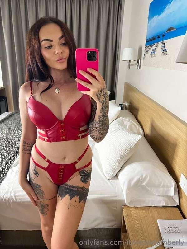 I could make your day so much better 💋💋