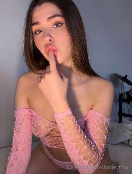 @emmalittle I want to be your personal whore 🥵 @emmalittle f..