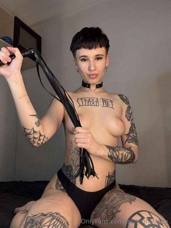 ⭐️ Subscribe FREE only NOW⭐️ 🍒 @emily69dom 🐱 What do u like ..