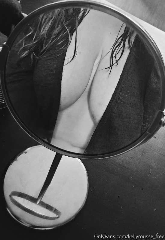 To see them without the clothes 👉 https://onlyfans.com/kelly..