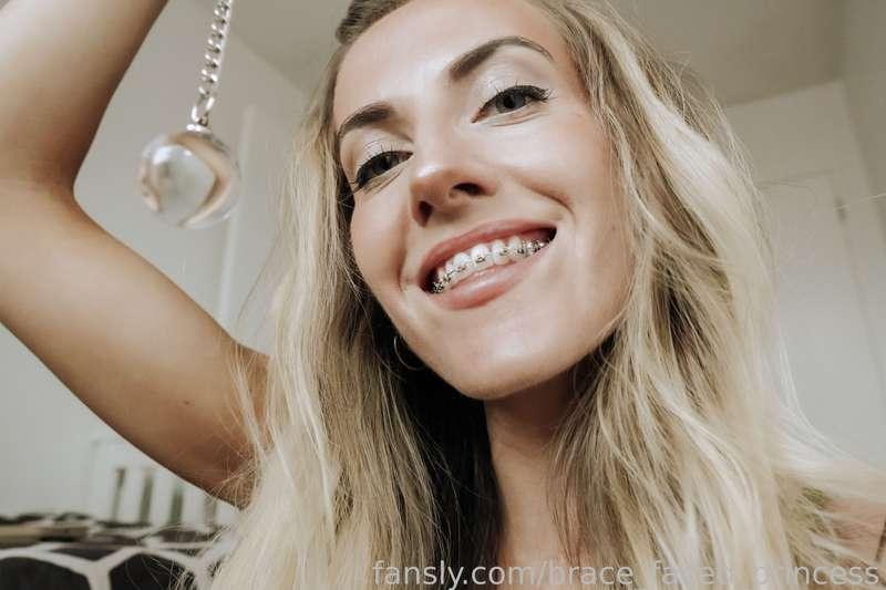 brace_faced_princess image #6