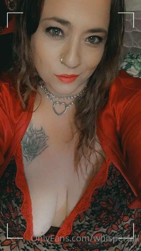 Checking in with my fans!  Check out some of my vids and pic..