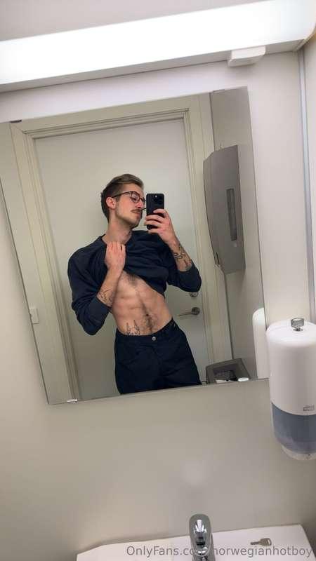 Hey guys! I know it’s been a while but I have some news! I’m..