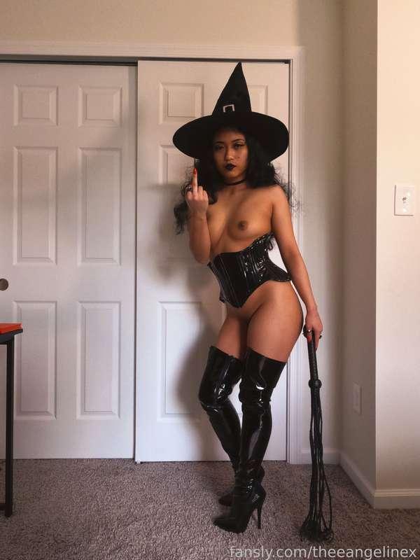 theeangelinex image #2