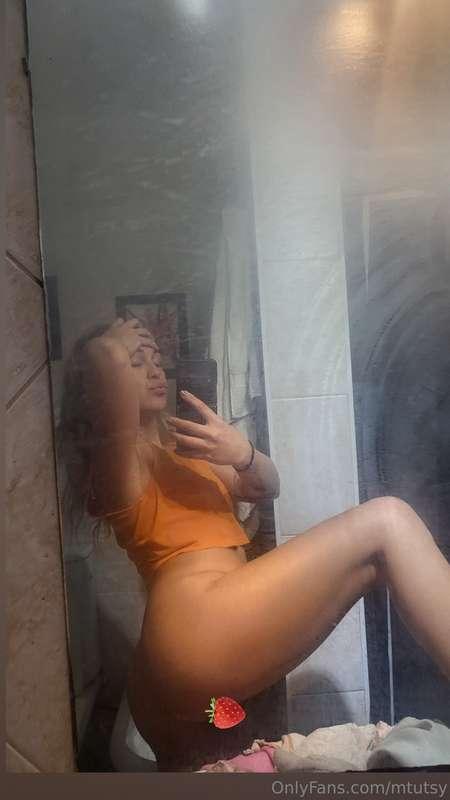 😈