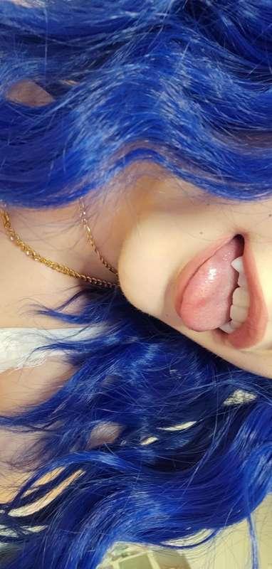 fangs 