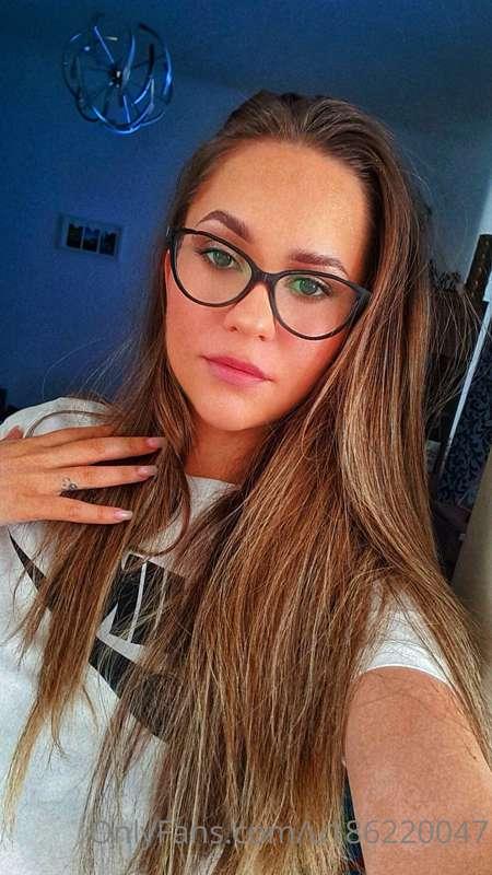 hey come on my page now.de only I posted a super videohttps:..