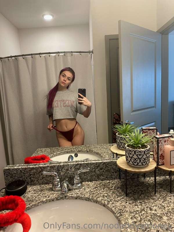 Happy May 😋 did you know it’s national masturbation month? 😏