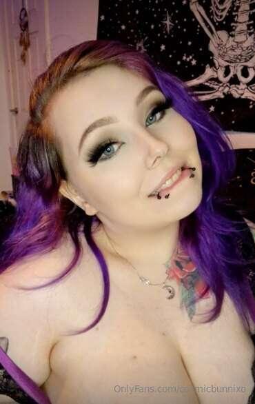Keep staring… I like how your eyes feel