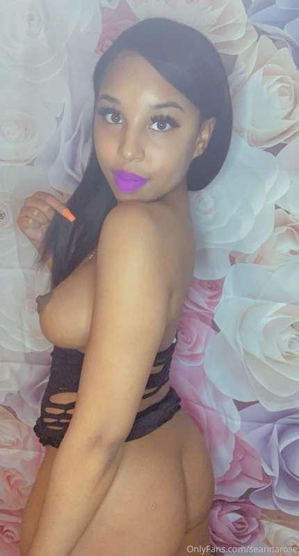 seannarose image #0