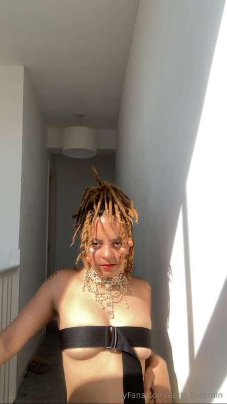 The early morning sun worships me ☀️ so should you 😉