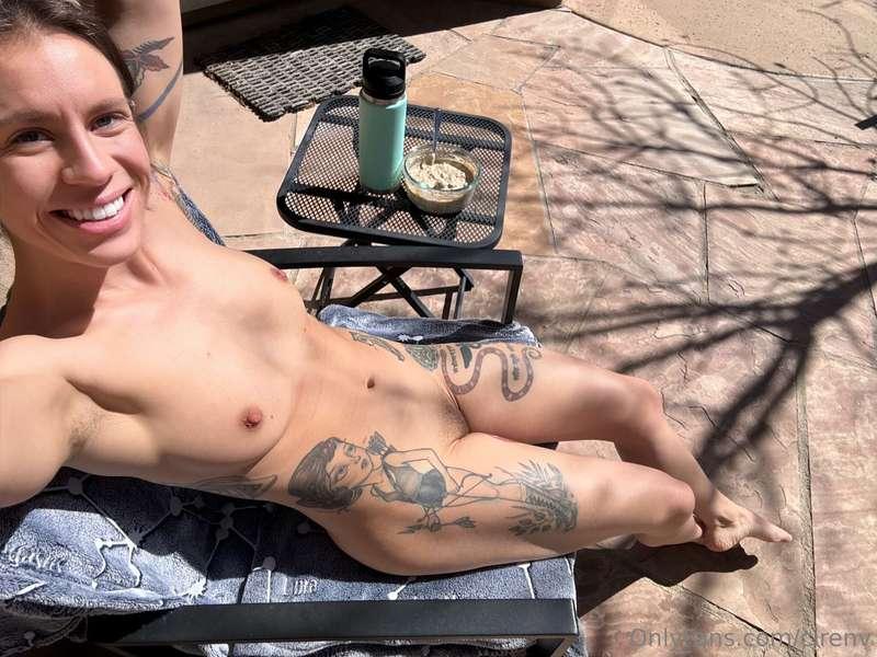 Me, you, and the sunshine on my skin. Perfect afternoon. 😈