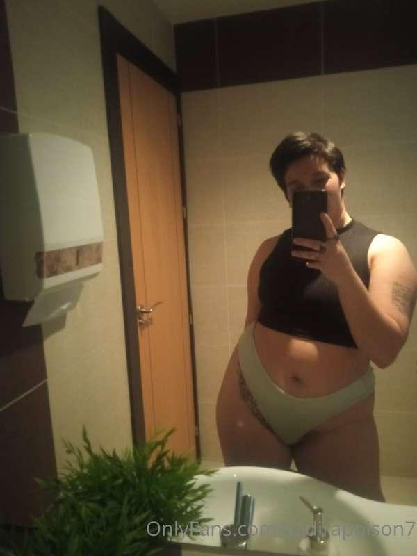 sadirapoison7 image #0