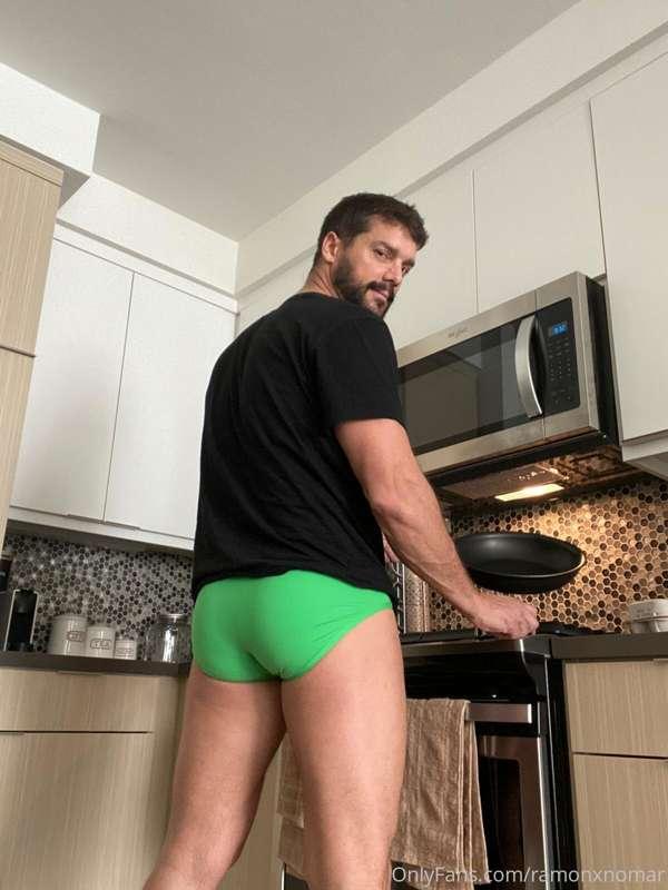 Happy hump day amig@s 🍑

Feliz día de la joroba amig@s 🍑