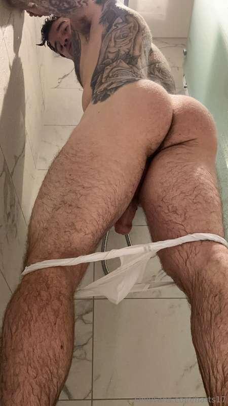 Hey down there! How’s it looking 😏👀🍆