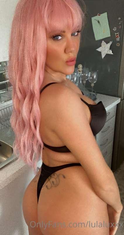 Hi my names Candy do you wanna have some fun with me 😝🍭 

Al..
