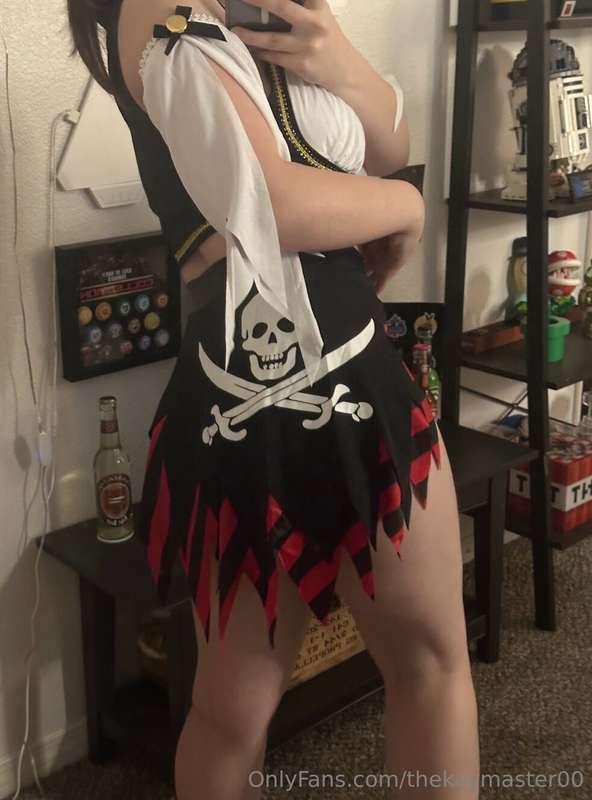 what should i be for halloween this weekend? 😈