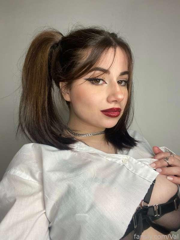 yourgirlfriendval image #1