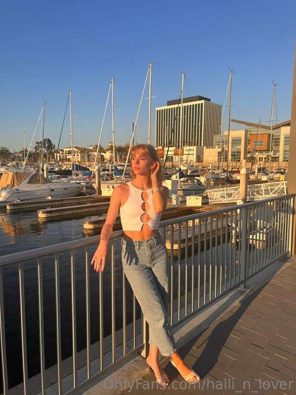 Do you like the view?💞